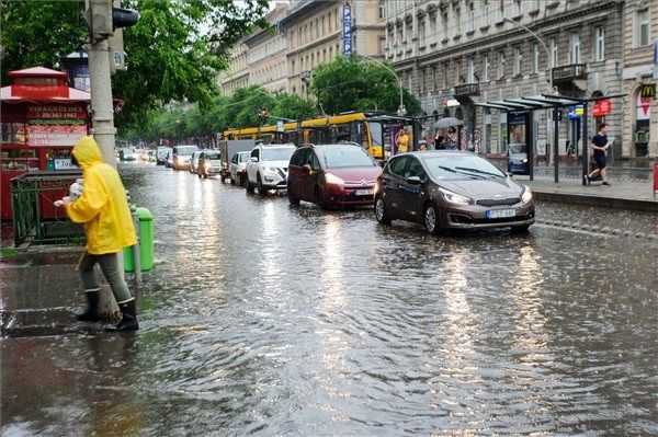 Nem szabadulunk egyelőre a borongós, csapadékos időtől