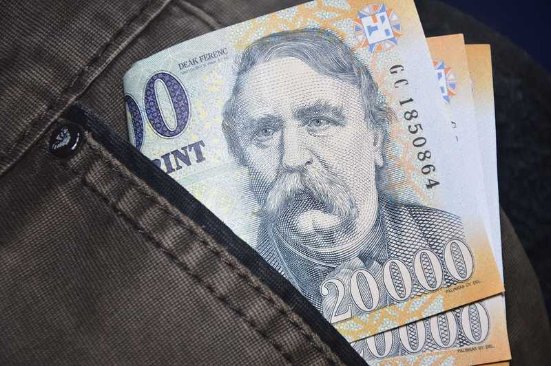 A bruttó átlagkereset 621 200 forint volt 2023 novemberében