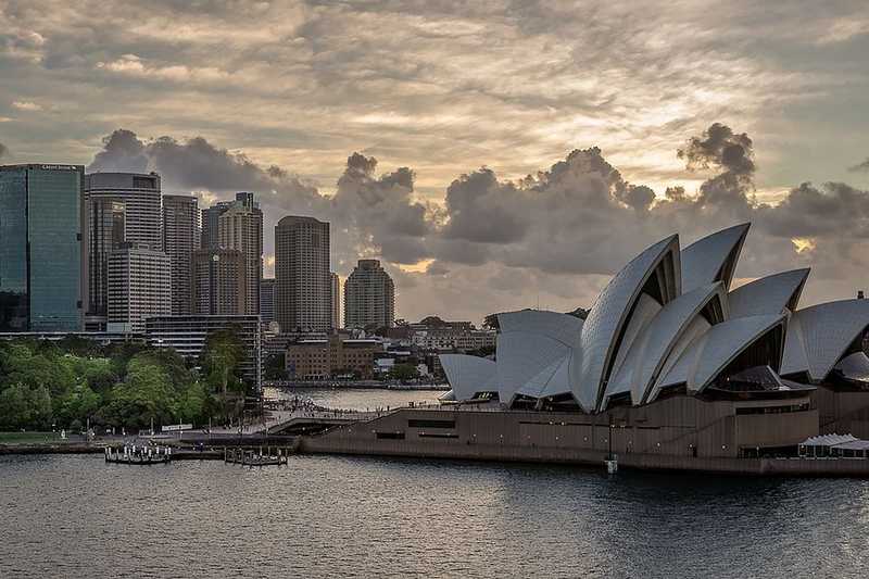 Az erdőtüzek miatt köd borította be Sydneyt