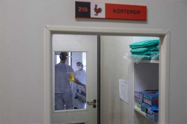 Meghalt 5 beteg és 3556-ra emelkedett a fertőzöttek száma Magyarországon