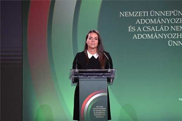 Novák Katalin: jelenléti oktatásra készül a kormány az új tanévben