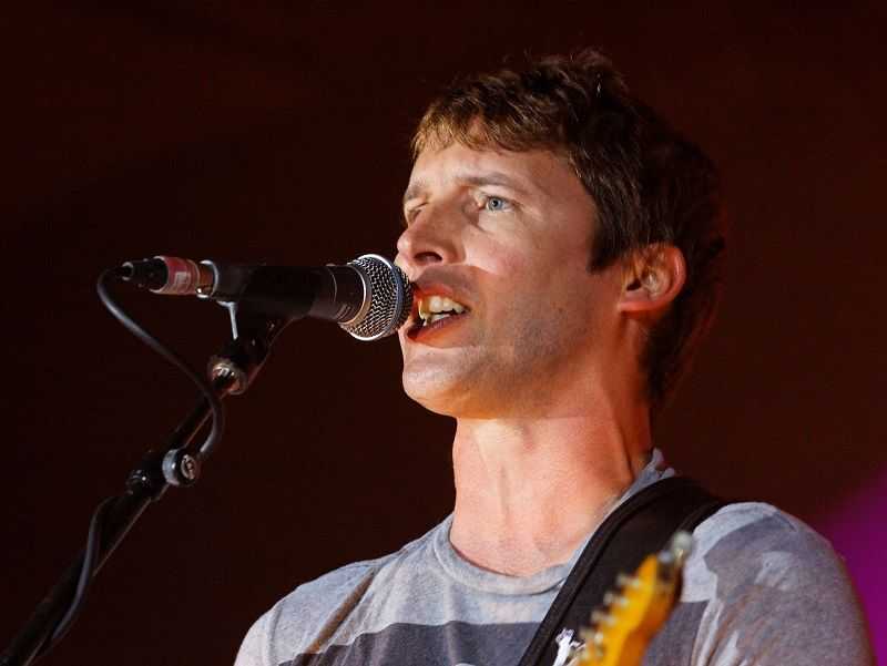 James Blunt jövő áprilisban a Budapest Sportarénában ad koncertet