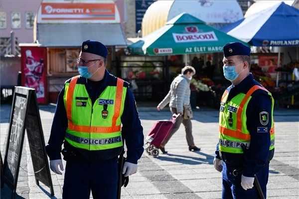 Újabb települések hoztak korlátozó intézkedéseket húsvét idejére