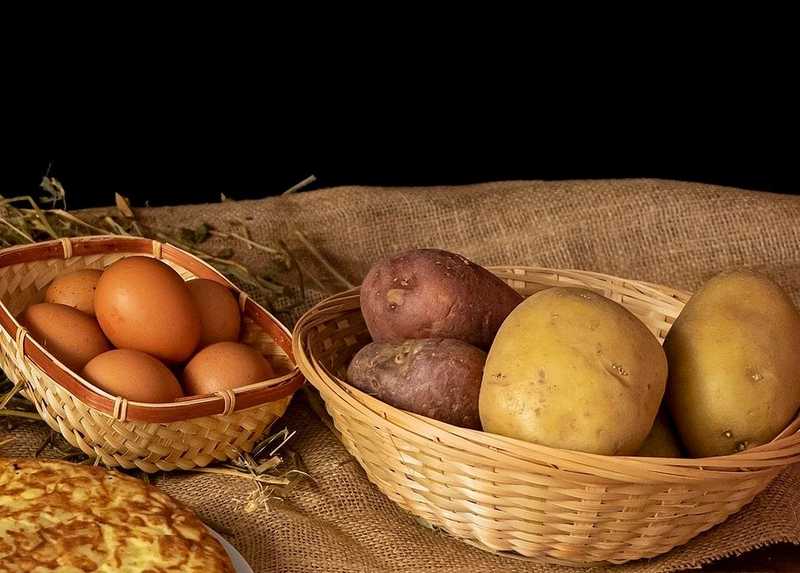 A friss tojásra és az étkezési burgonyára is kiterjesztik az árstopot