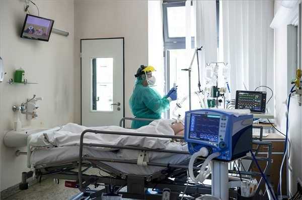Meghalt 6 beteg és 3713-ra emelkedett a fertőzöttek száma Magyarországon