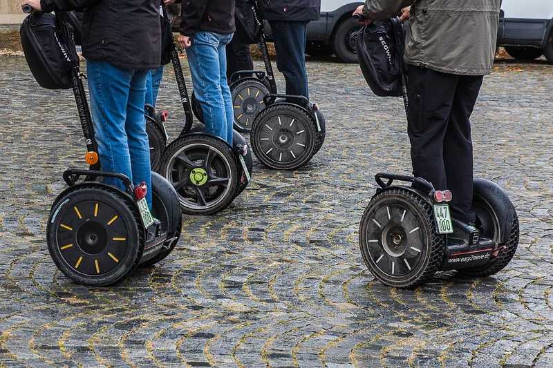 Segwayek lepték el Budapest belvárosát