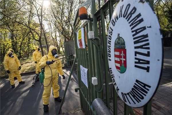 A Pesti úti idősek otthonában 204 igazolt fertőzöttet tartanak számon, tíz ember elhunyt