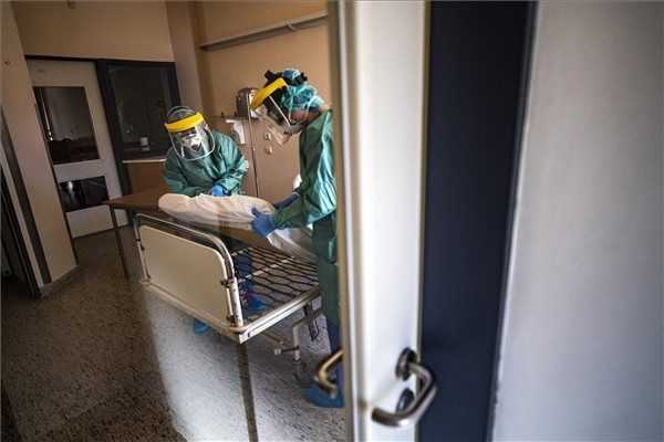 Több kórházat járványkórházzá alakítanak