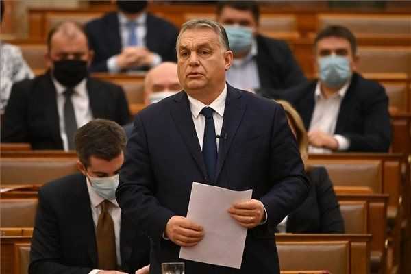 Orbán: december végén számíthatunk az első adag vakcinára
