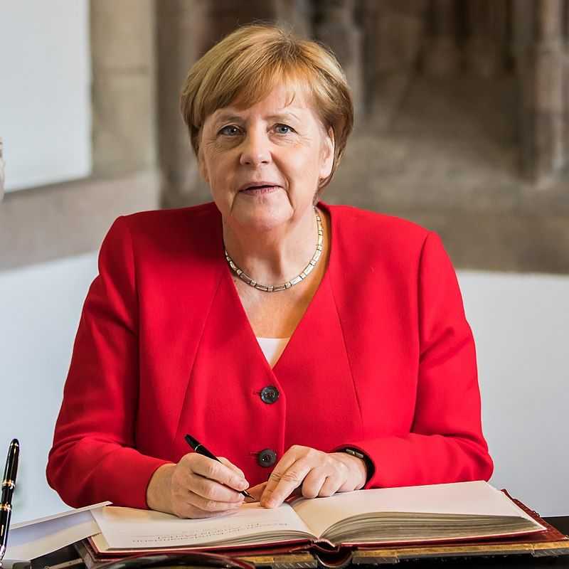Merkel: nem tartózkodhat kettőnél több ember együtt közterületen, csak ha ugyanabban a háztartásban élnek