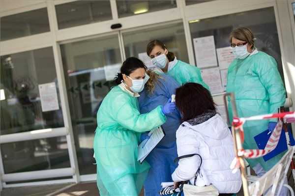 585-re nőtt a koronavírus-fertőzöttek száma Magyarországon