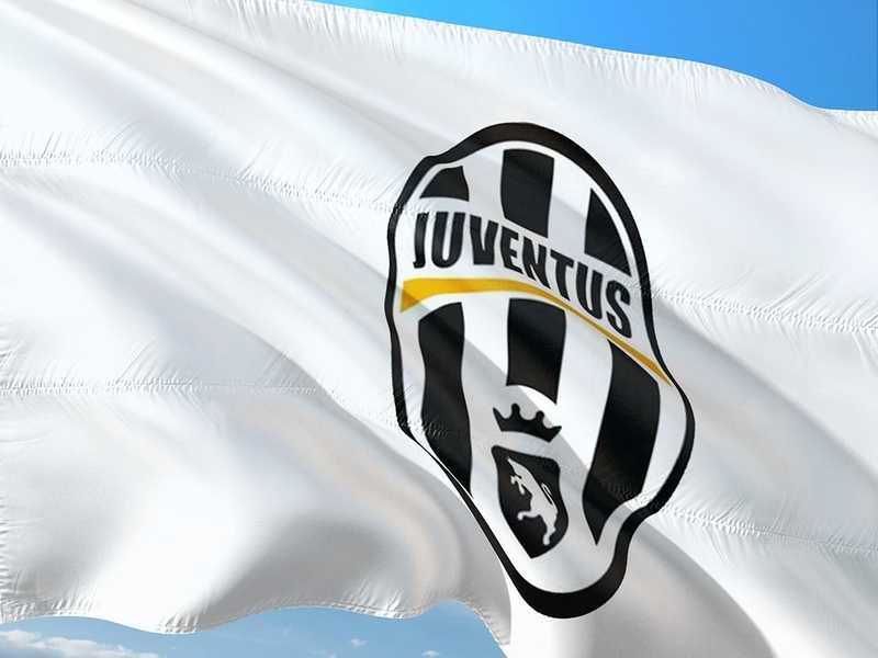 Koronavírussal diagnosztizálták a Juventus védőjét