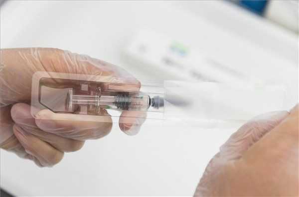 A Sinopharm vakcinával oltottak is utazhatnak Ausztriába 