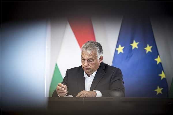 Orbán: a járvány miatt szükség lesz újabb tiltó intézkedésekre