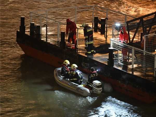 Hét ember meghalt a budapesti hajóbalesetben