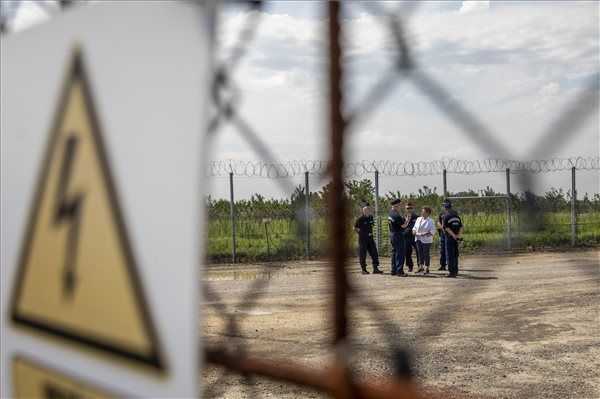 Újabb erőszakos átlépési kísérlet történt a magyar-szerb határon