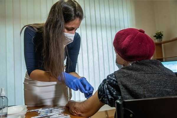 Az iskolába visszatérő gyerekeket érdemes megtanítani az alapvető higiéniai szabályokra