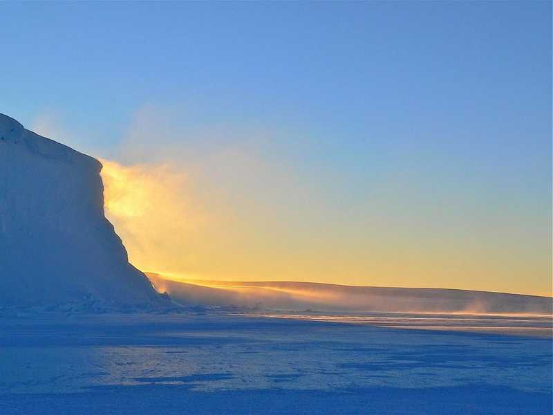 315 milliárd tonnás darab szakadt le a déli-sarki jégtakaróról