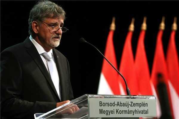 György István: Magyarország sikerrel küzdötte le a járvány mindhárom hullámát