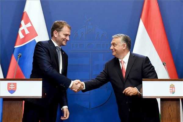 Orbán: magyarok és szlovákok együtt akarnak sikeresek lenni