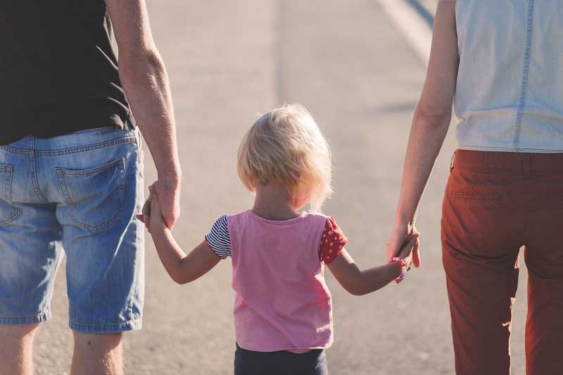 A luxemburgi parlament megszavazta a szülői szabadság kiterjesztését