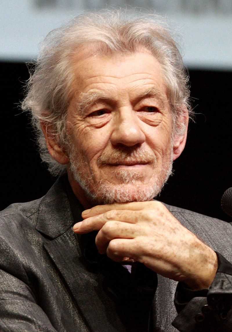 Sir Ian McKellen „euforikus” érzésekkel fogadta a koronavírus elleni oltását