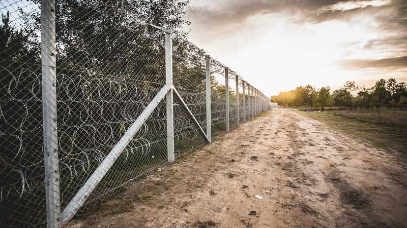 A nyugat-balkáni országokban is segítik a migráció fékezését a magyar rendőrök