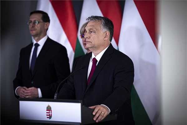 Orbán Viktor: a világjárvány idején is jól vizsgázik a visegrádi együttműködés