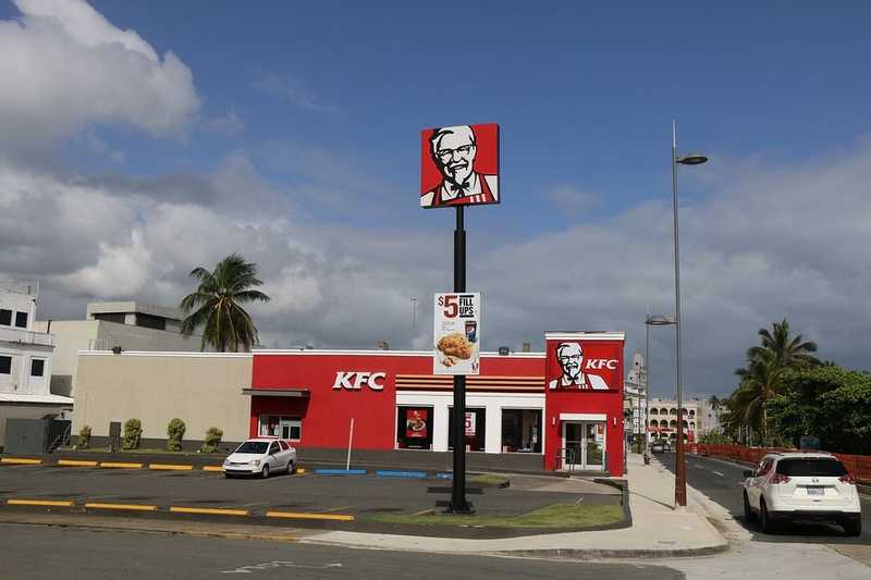 Növényből készült „csirkehússal” próbálkozik a KFC