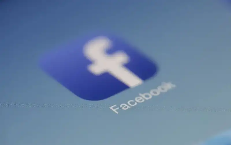 Mianmar „stabilitásra” hivatkozva leállította a Facebookot