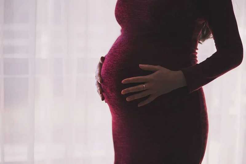 Elnöki rendeletet írt alá Trump az abortuszt túlélve születő gyermekek életének védelméről