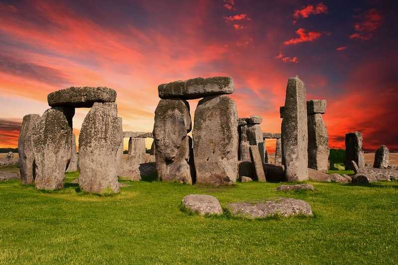 Visszavitték a Stonehenge 60 éve eltűnt darabját