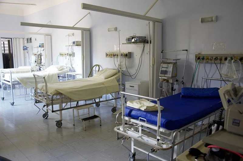 Szünetel a betegfelvétel a Mohácsi Kórház intenzív osztályán a szakdolgozók fertőzöttsége miatt