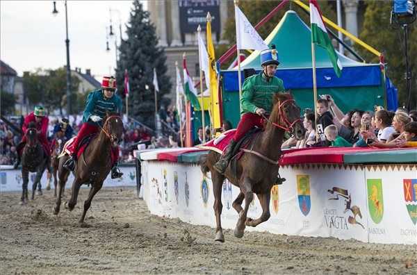 Temerin lovasa nyerte a 12. Nemzeti Vágtát