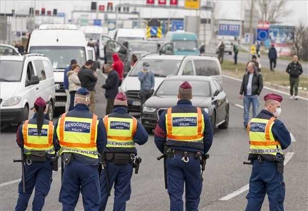 Helyreállt a rend az osztrák-magyar határon