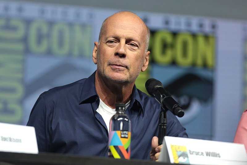 Bruce Willis egészségi állapota miatt felhagy a színészi pályával