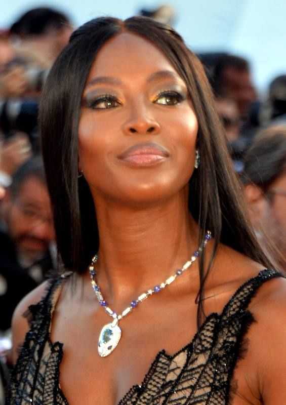 Anyuka lett Naomi Campbell 